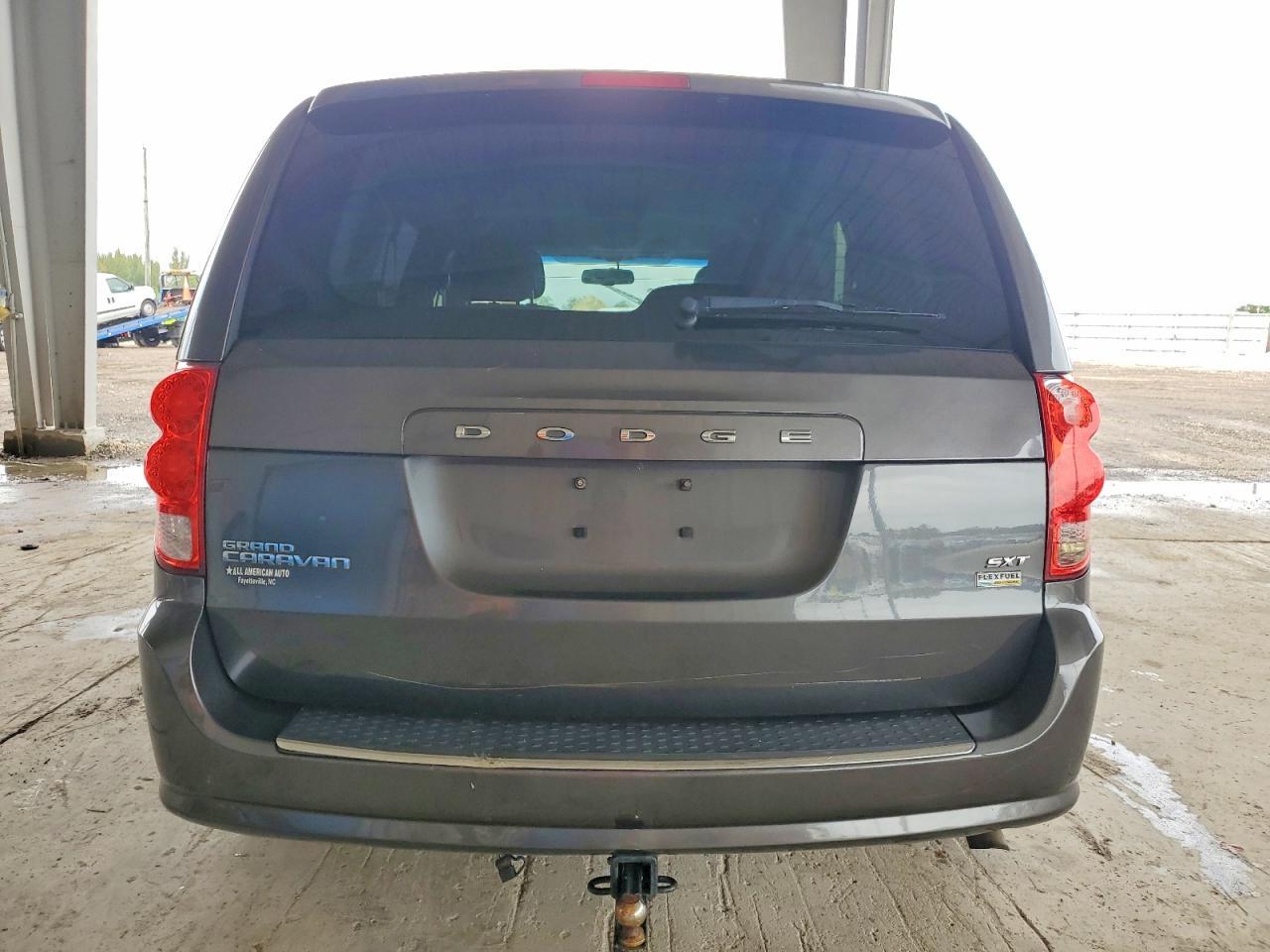 2016 Dodge Grand Caravan Sxt - zdjęcie 6