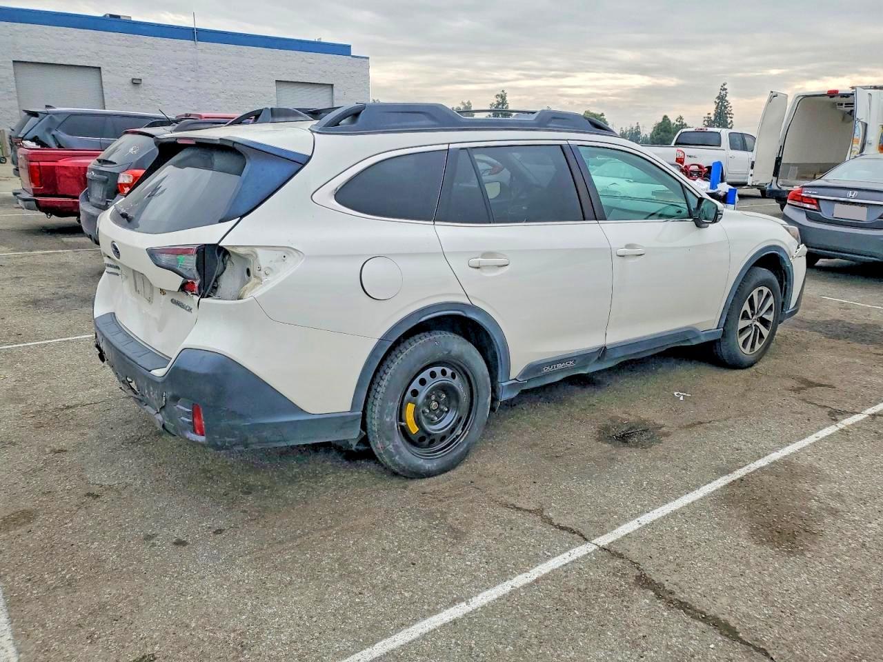 2021 Subaru Outback Premium - zdjęcie 3