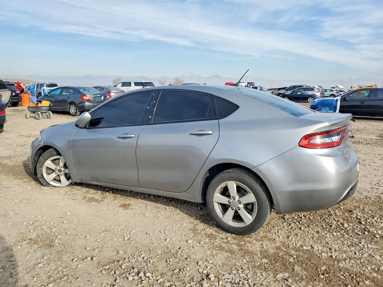 2016 Dodge Dart Sxt - zdjęcie 2
