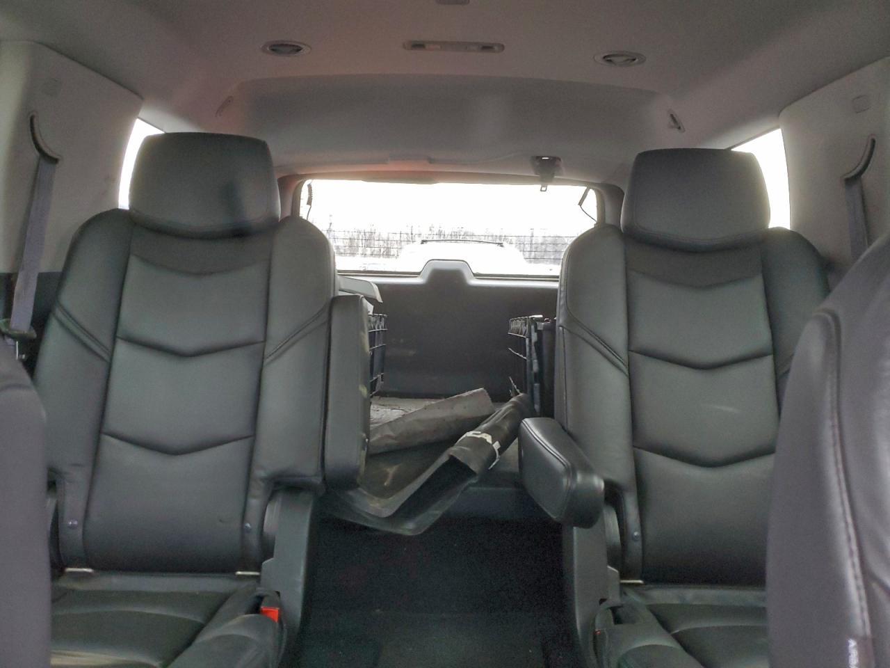 2016 Cadillac Escalade Luxury - zdjęcie 10