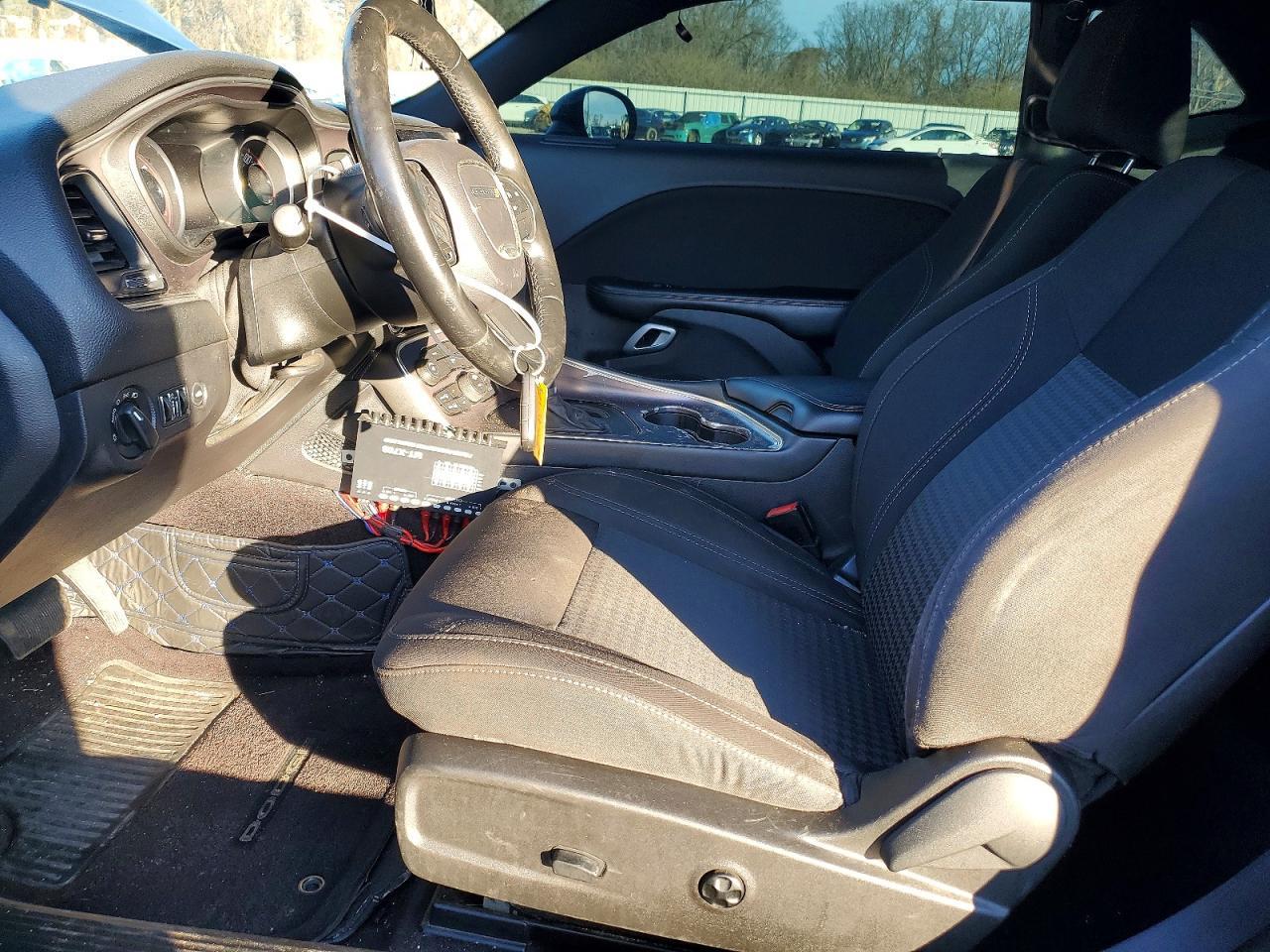 2016 Dodge Challenger Sxt - zdjęcie 7