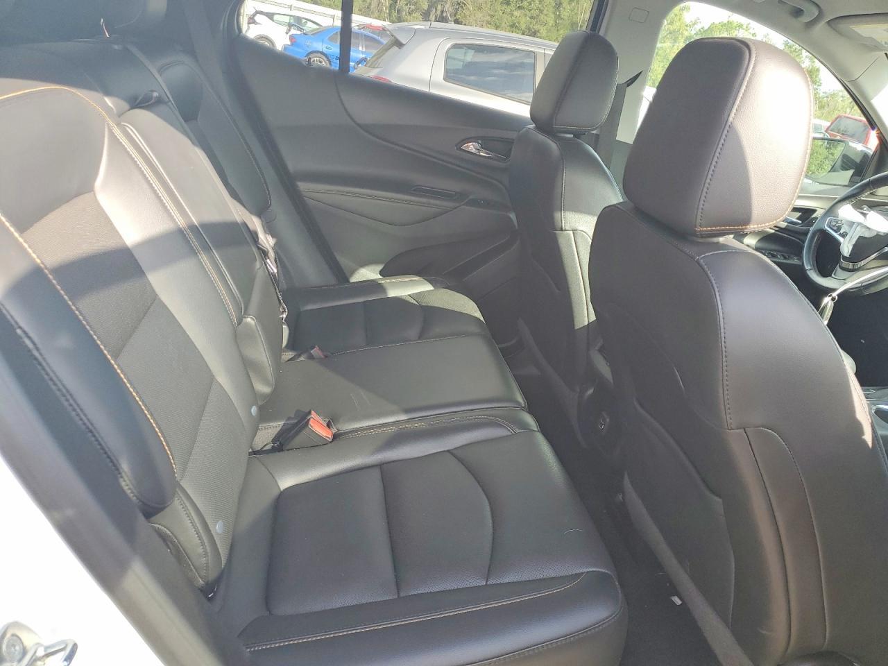 2020 Chevrolet Equinox Premier - zdjęcie 11