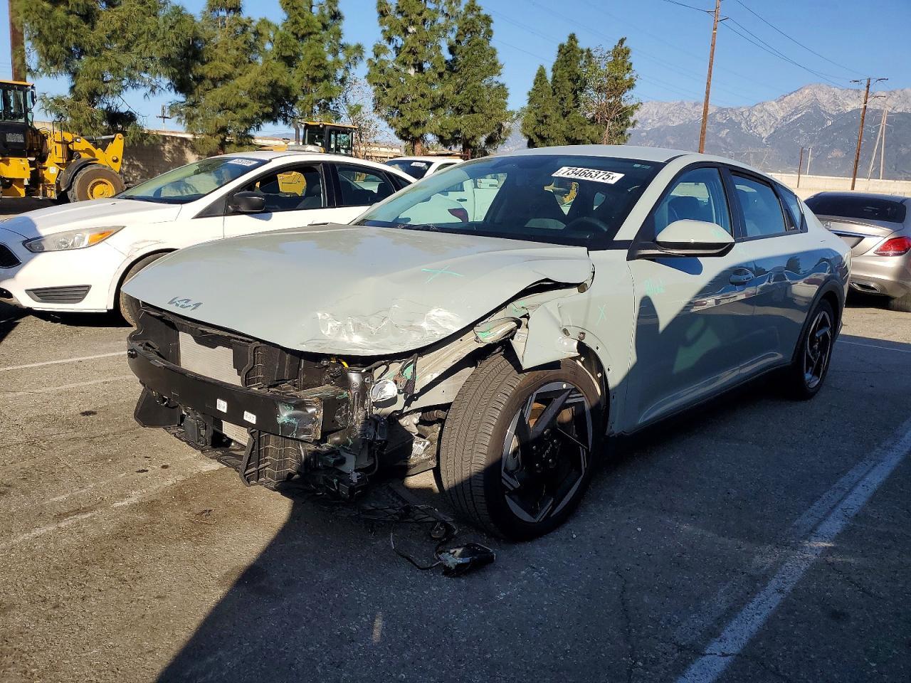 2025 Kia K4 Ex - zdjęcie główne