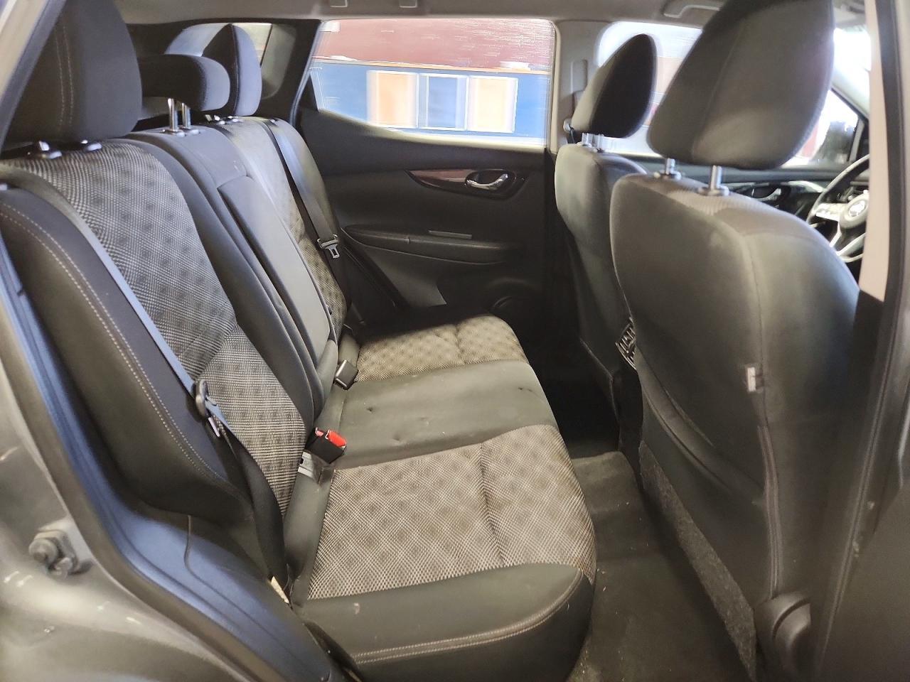 2018 Nissan Rogue Sport S - zdjęcie 11