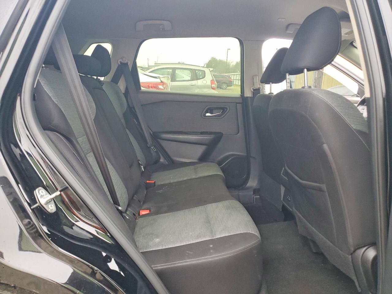 2023 Nissan Rogue Sv - zdjęcie 11