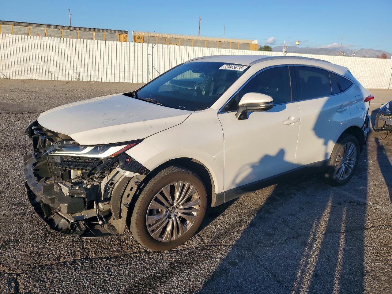 2023 Toyota Venza Le - zdjęcie główne