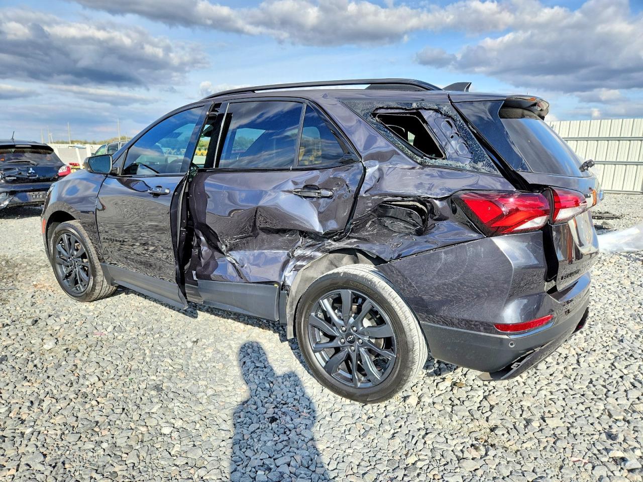 2022 Chevrolet Equinox Rs - zdjęcie 2