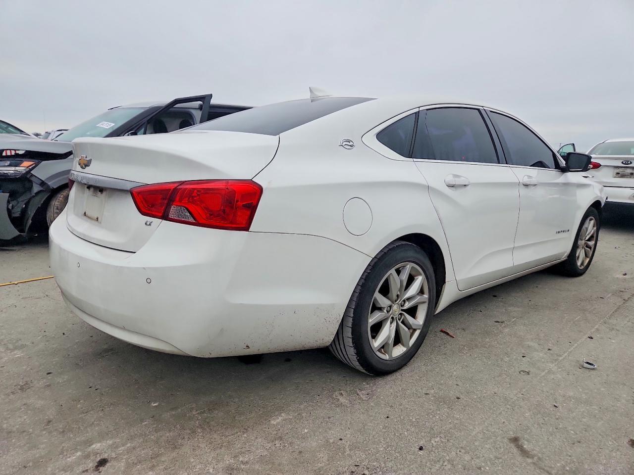 2016 Chevrolet Impala Lt - zdjęcie 3