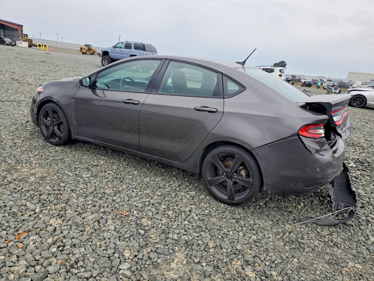 2016 Dodge Dart Sxt - zdjęcie 2