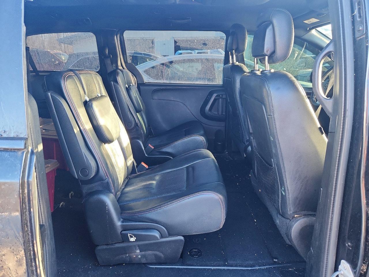 2016 Dodge Grand Caravan R/T - zdjęcie 11