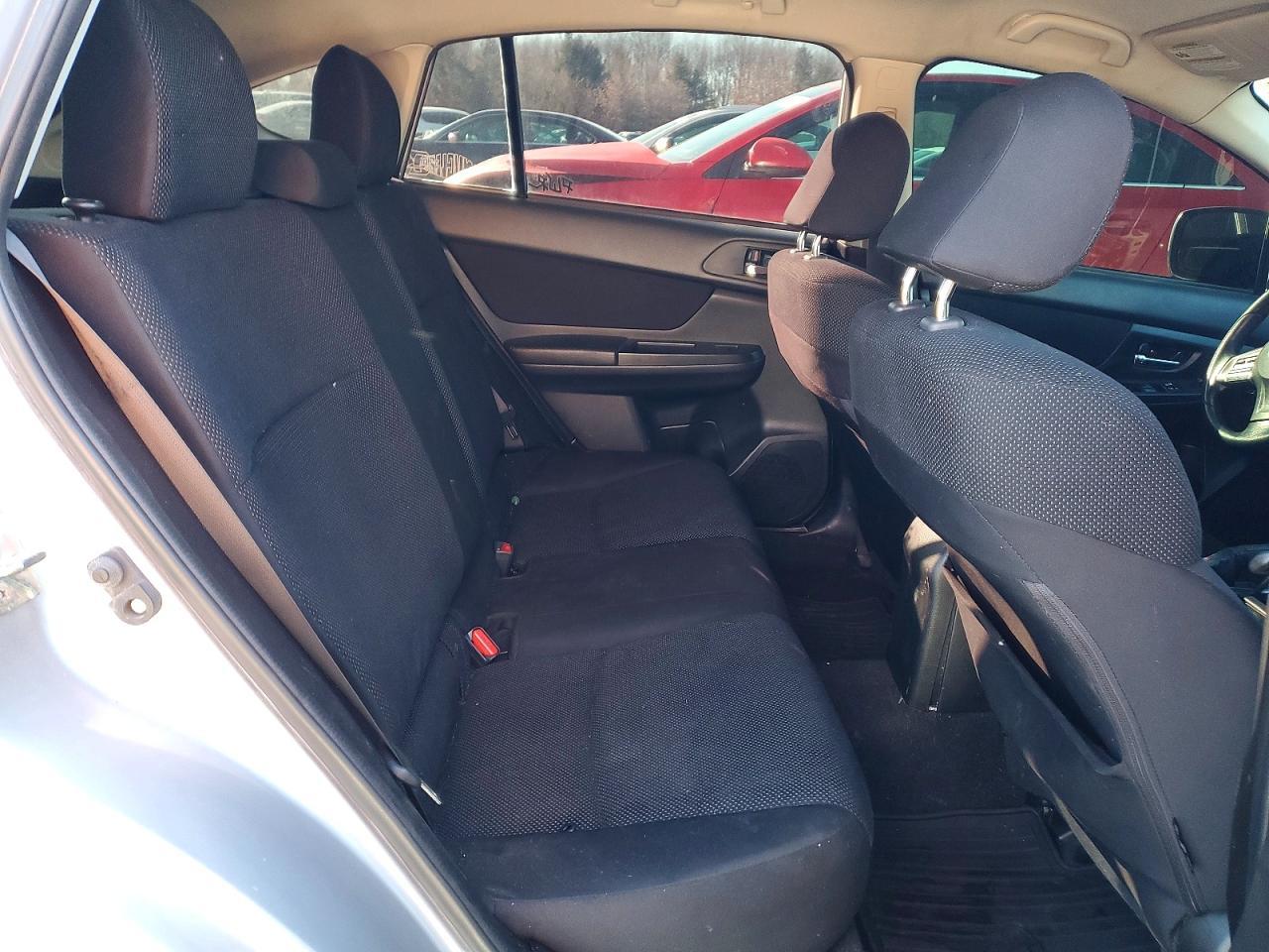 2014 Subaru Impreza Premium - zdjęcie 10