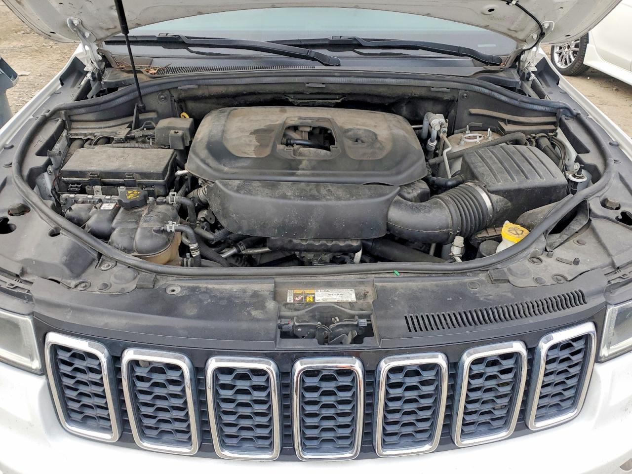 2018 Jeep Grand Cherokee Limited - zdjęcie 12