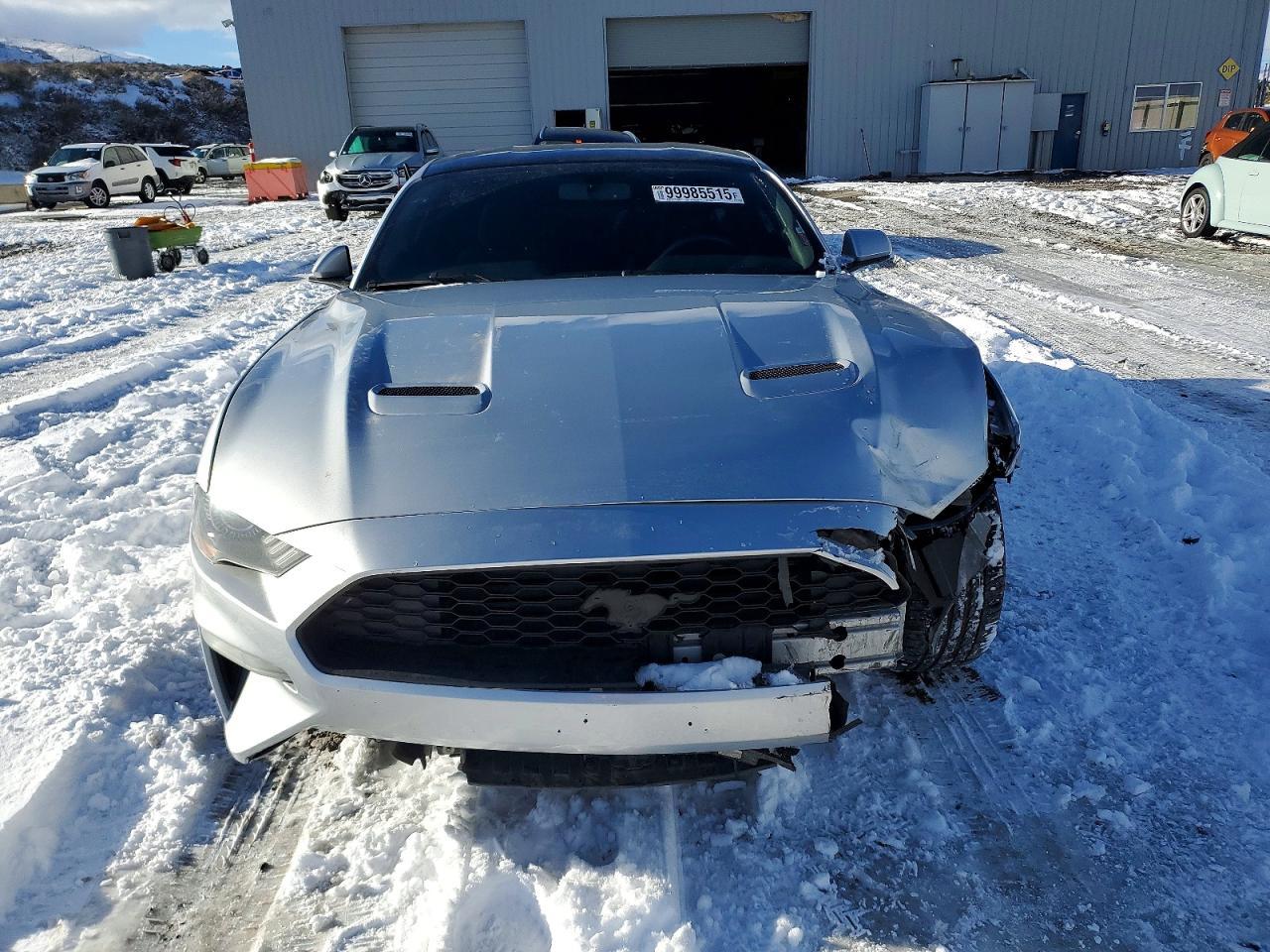 2018 Ford Mustang - zdjęcie 5