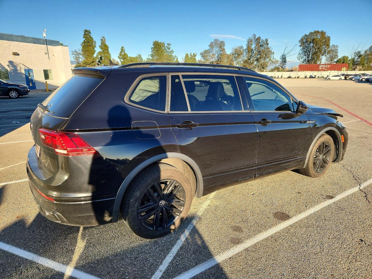 2022 Volkswagen Tiguan Se R-Line Black - zdjęcie 3