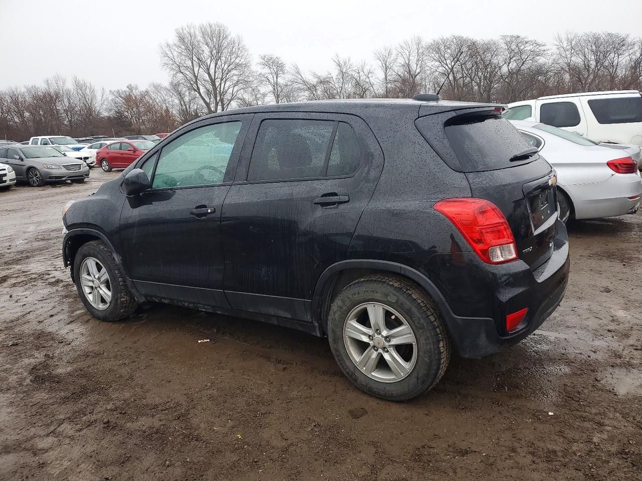 2020 Chevrolet Trax Ls - zdjęcie 2