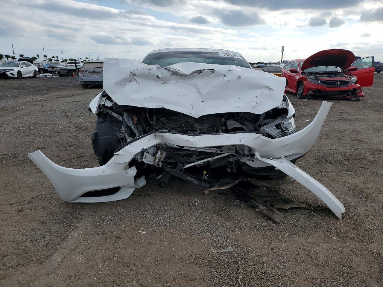 2017 Ford Mustang - zdjęcie 5