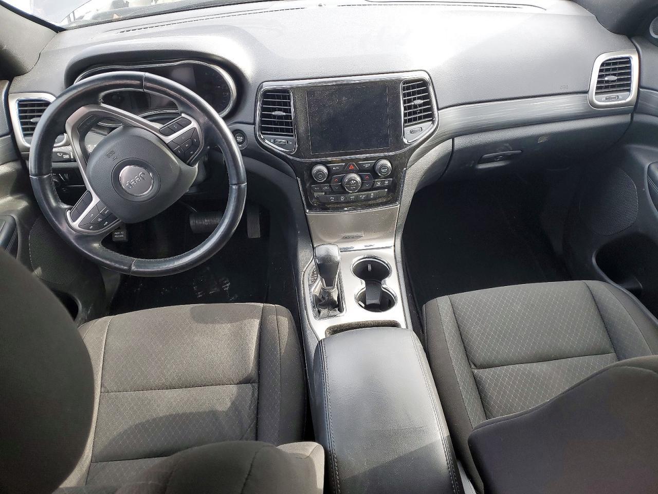 2021 Jeep Grand Cherokee Laredo - zdjęcie 8