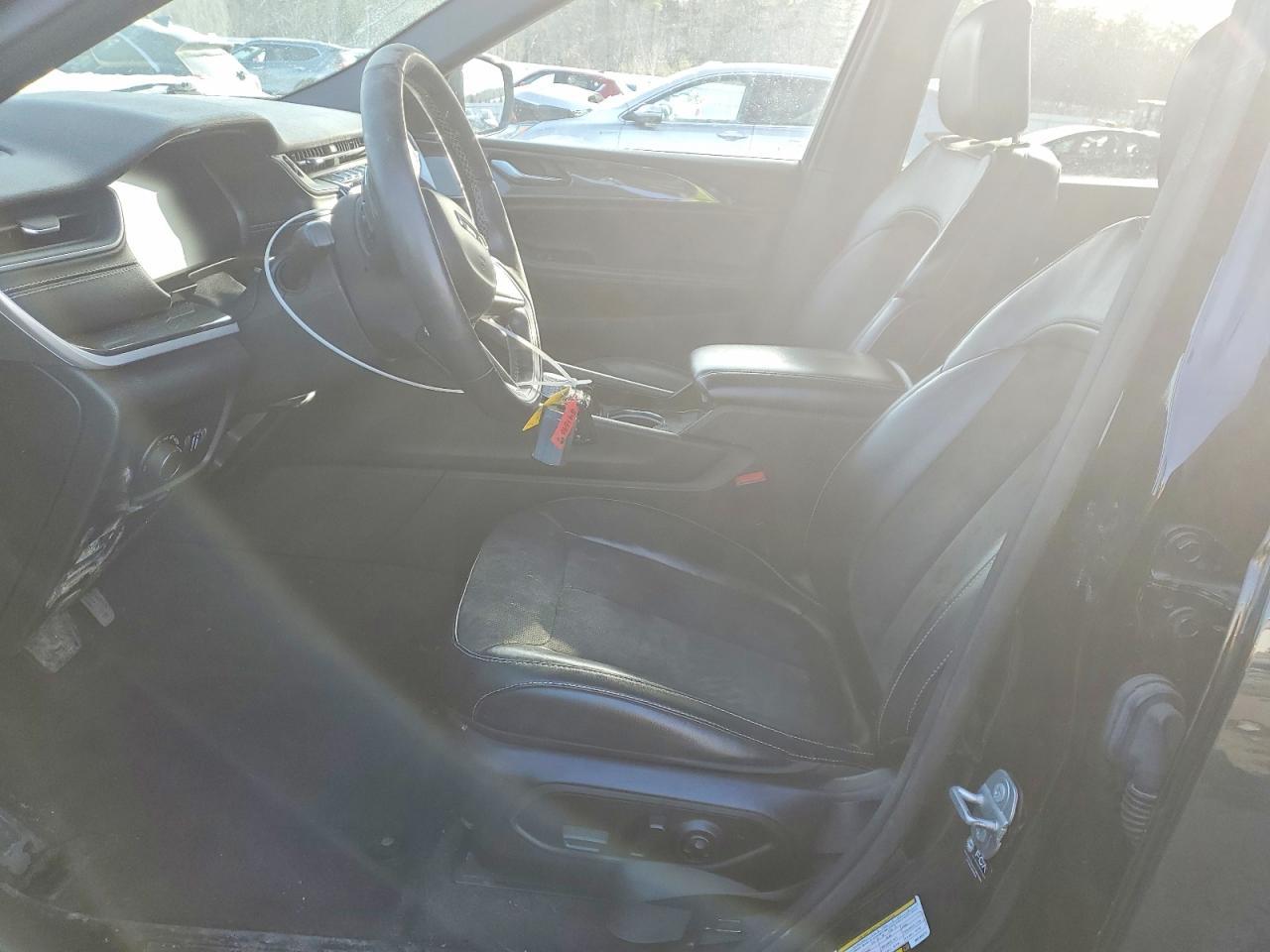 2021 Jeep Grand Cherokee L Laredo - zdjęcie 7