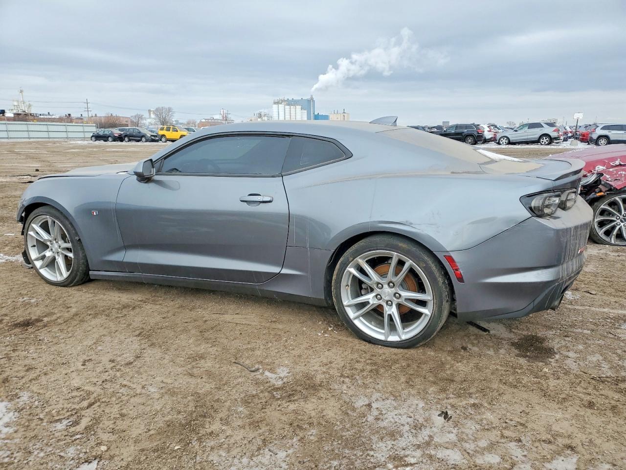 2021 Chevrolet Camaro Ls - zdjęcie 2