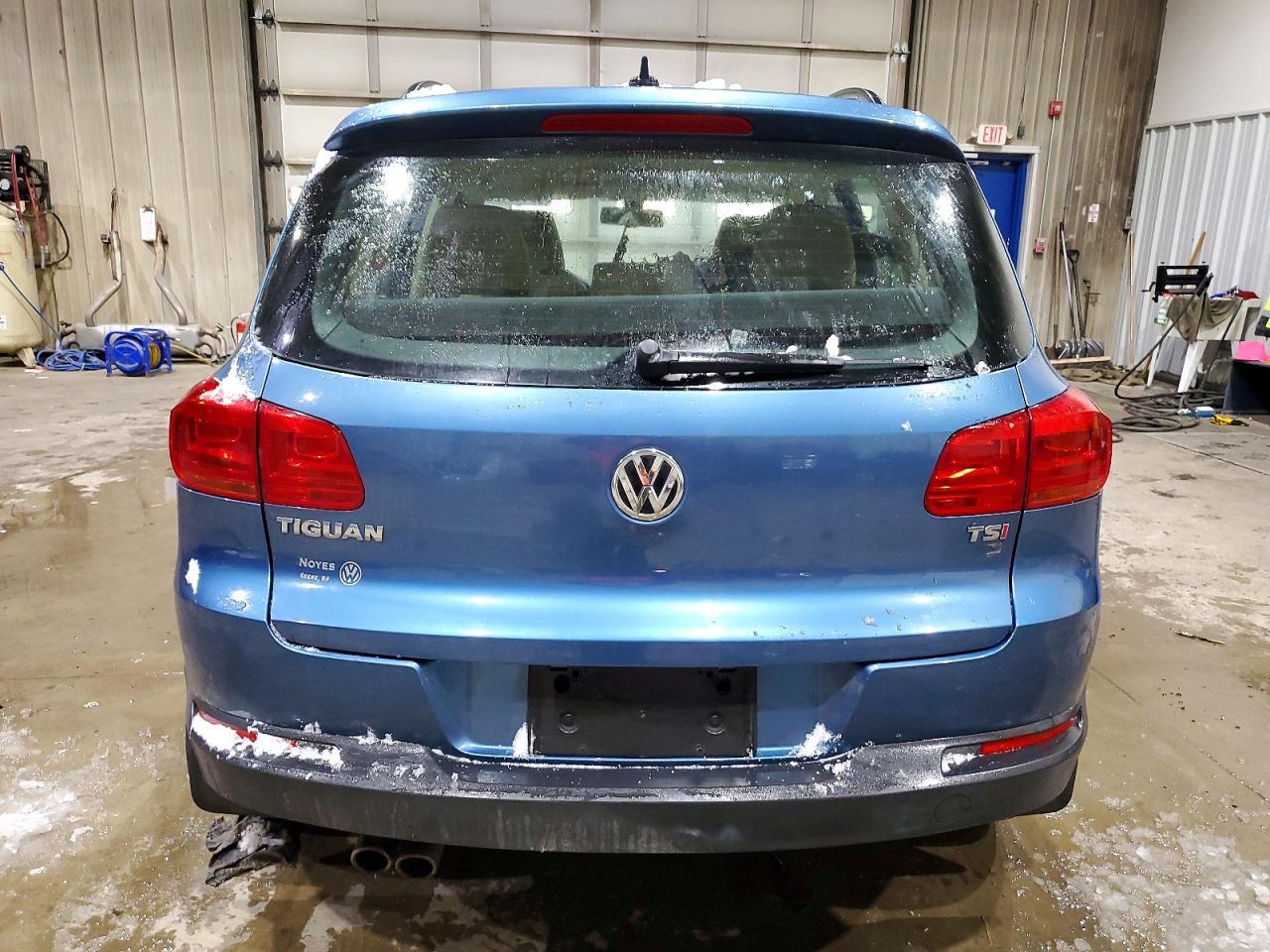 2017 Volkswagen Tiguan S - zdjęcie 6