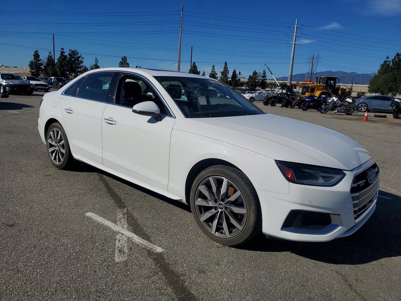 2022 Audi A4 Premium 40 - zdjęcie 4