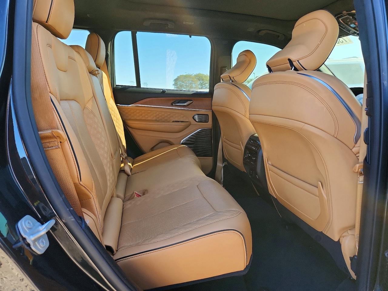 2024 Jeep Grand Cherokee Summit 4Xe - zdjęcie 11