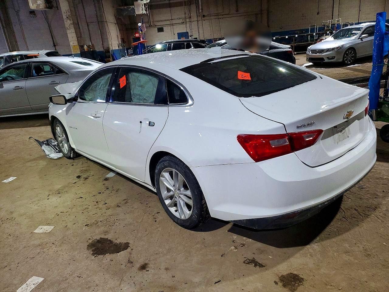 2016 Chevrolet Malibu Lt - zdjęcie 2