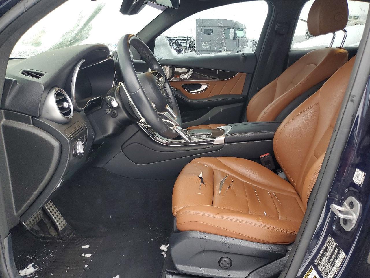 2021 Mercedes-Benz Glc Coupe 300 4Matic - zdjęcie 7