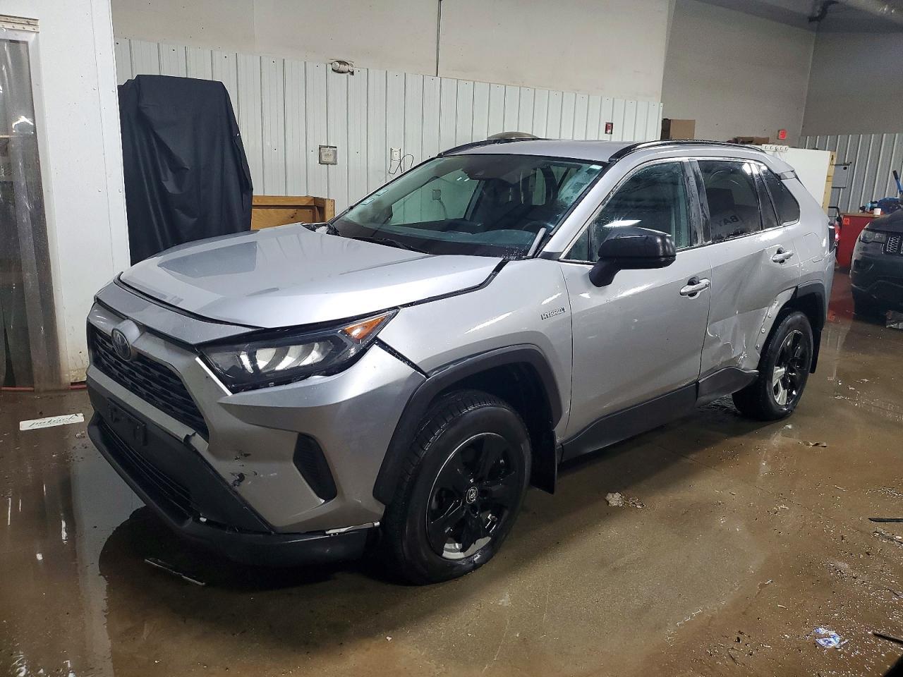 2019 Toyota Rav4 Hybrid Le - zdjęcie główne