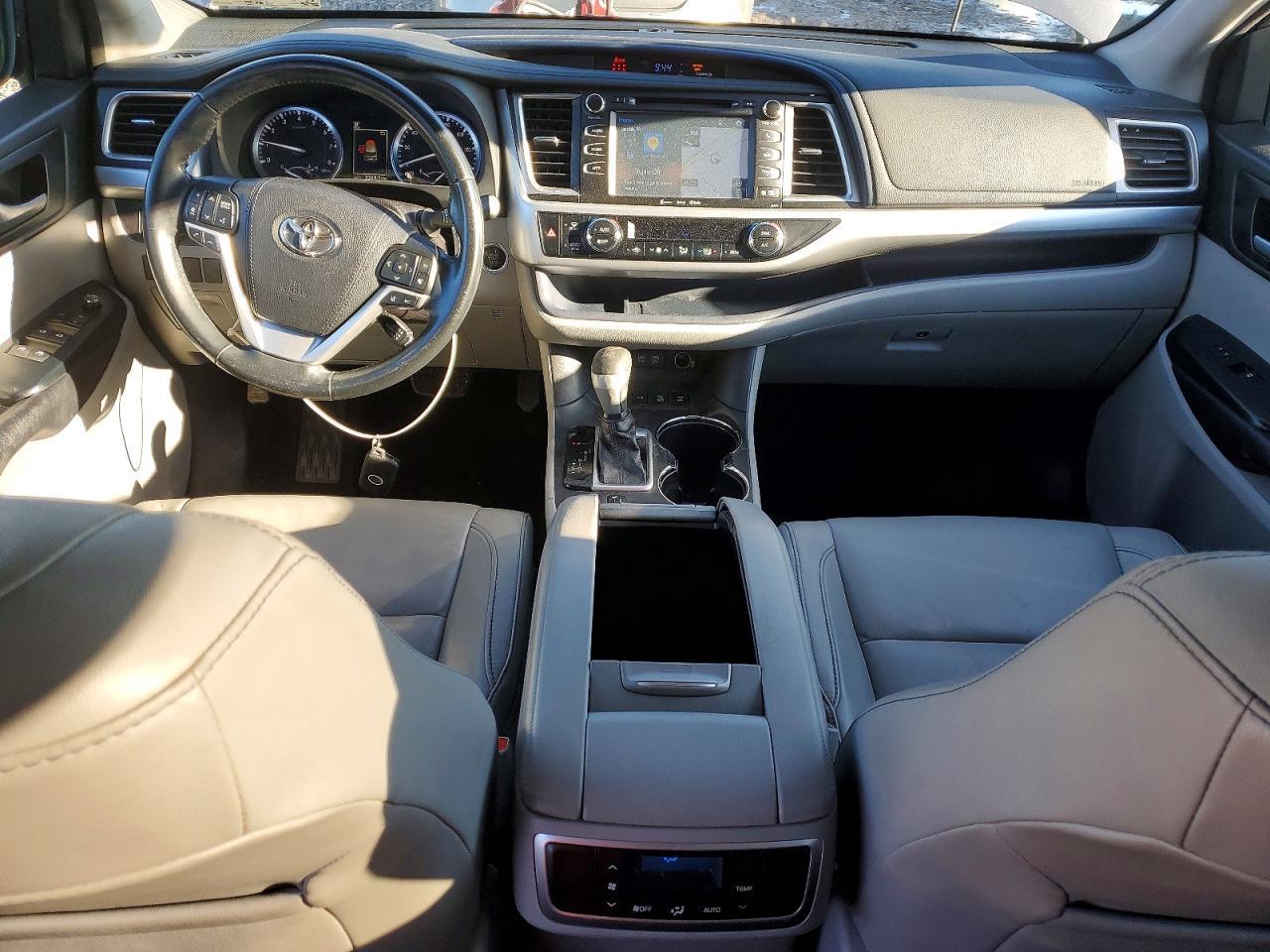 2018 Toyota Highlander Se - zdjęcie 8