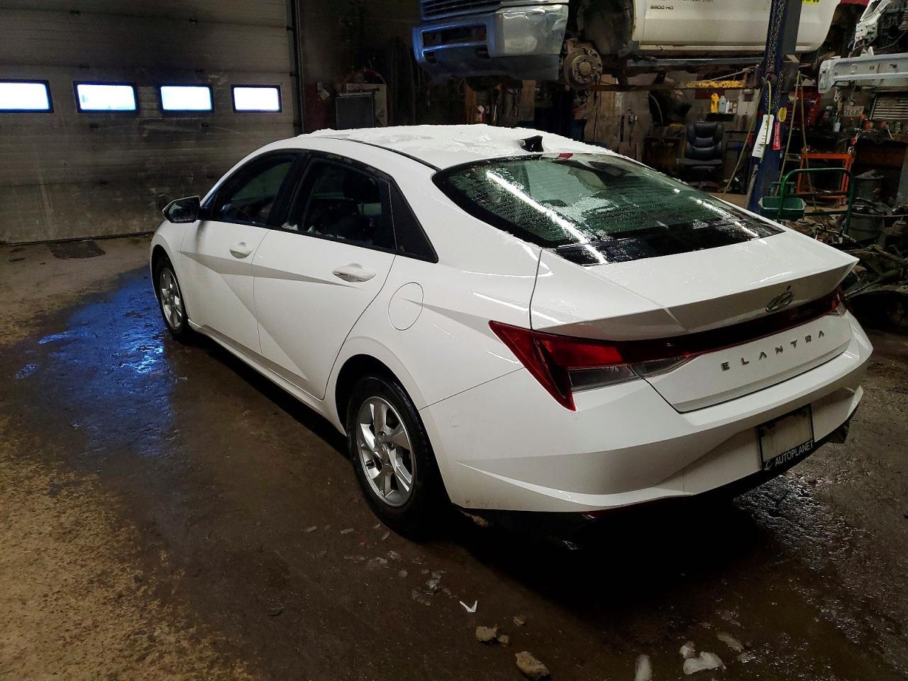 2022 Hyundai Elantra Sel - zdjęcie 2