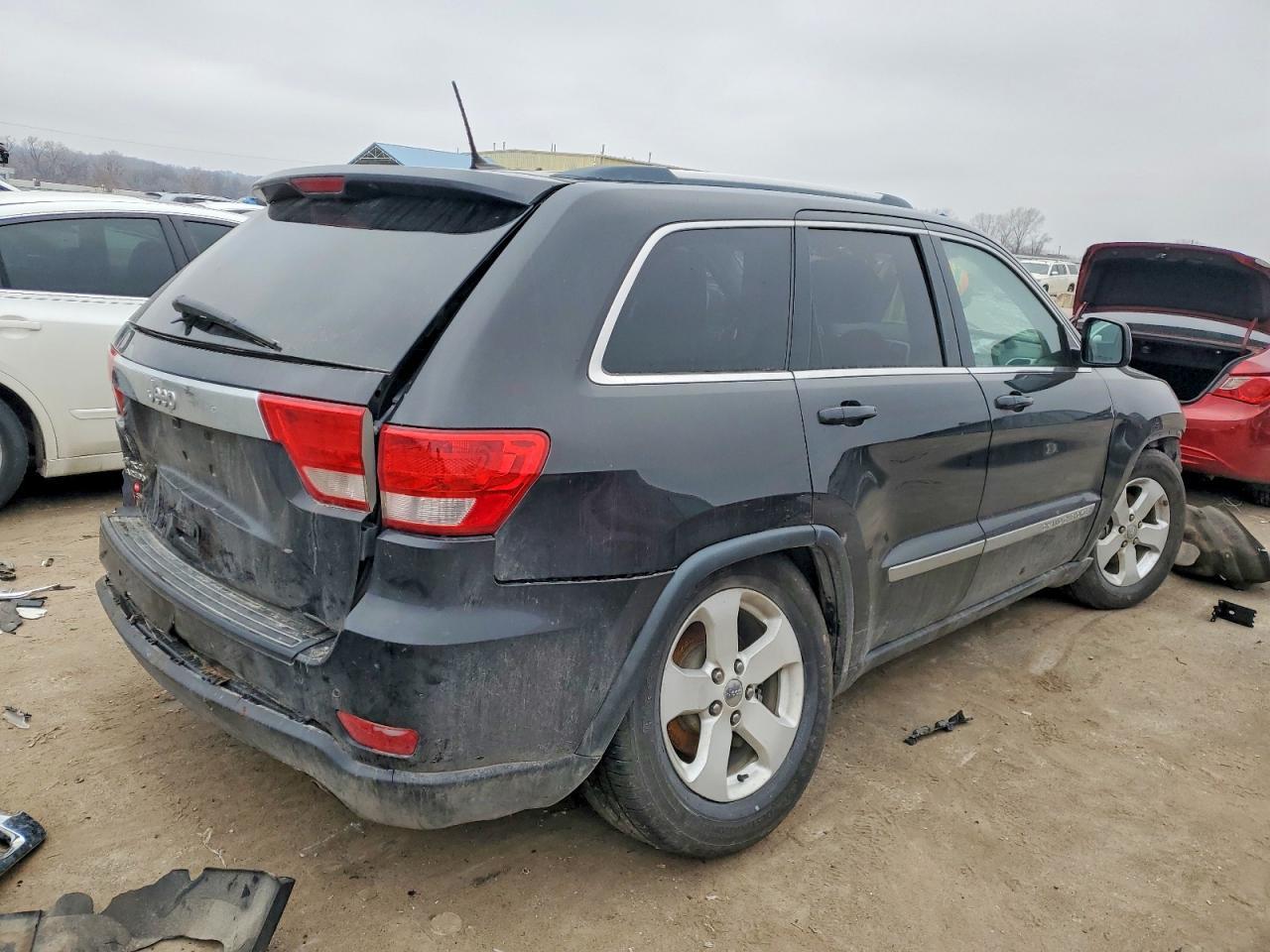 2013 Jeep Grand Cherokee Laredo - zdjęcie 3