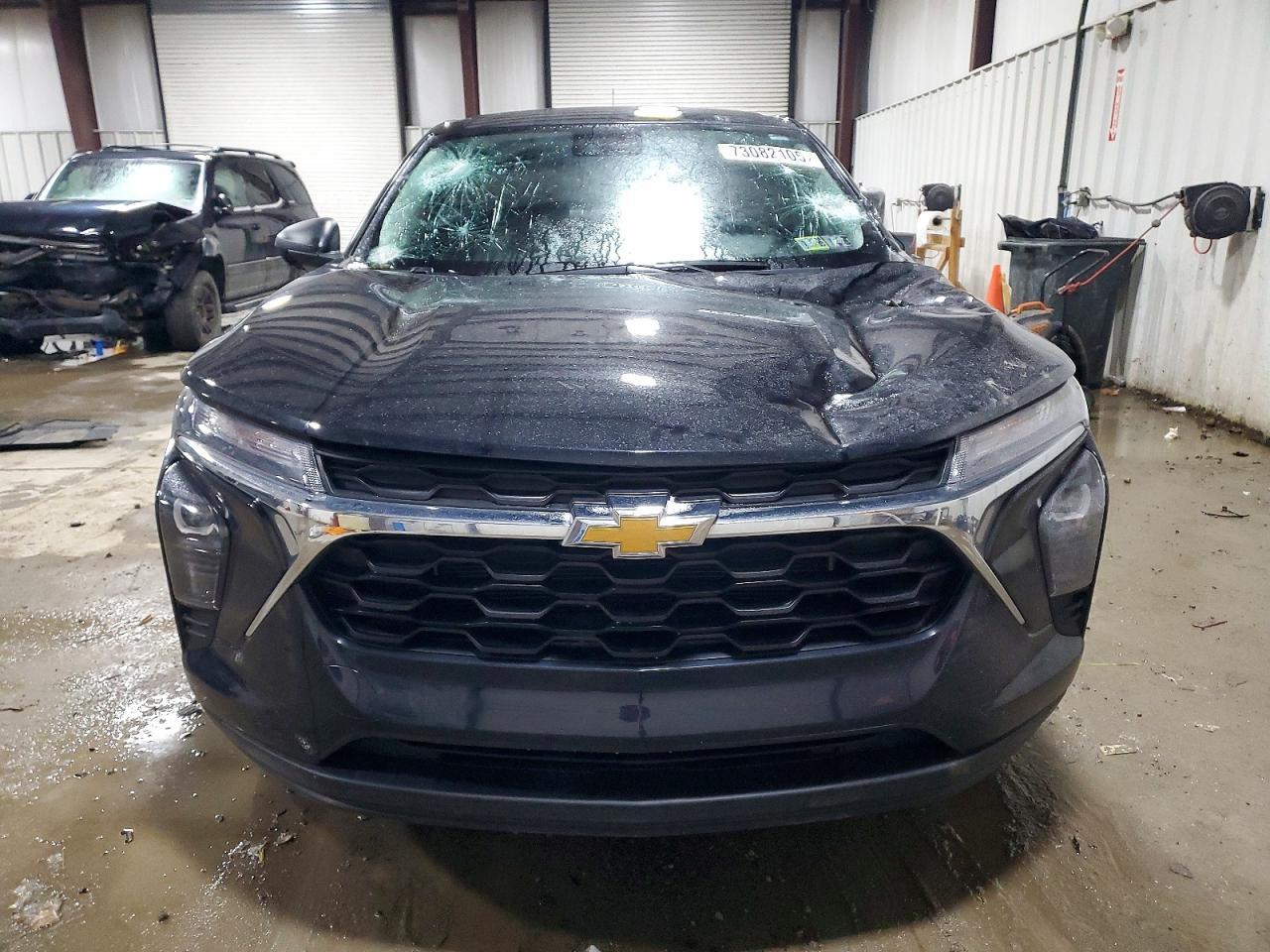 2024 Chevrolet Trax Ls - zdjęcie 5