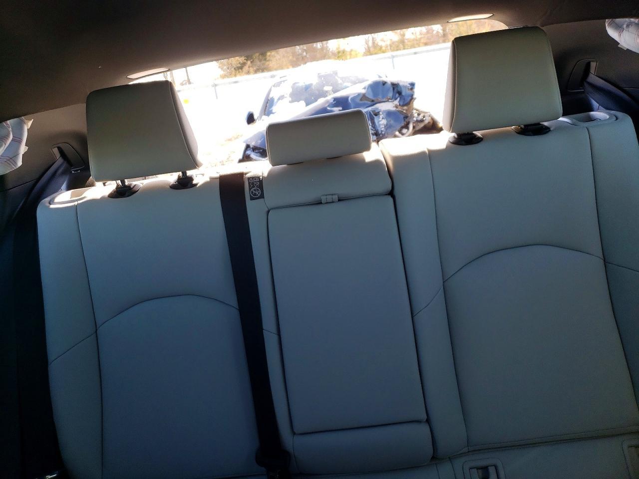 2025 Lexus Ux 300H Base - zdjęcie 10