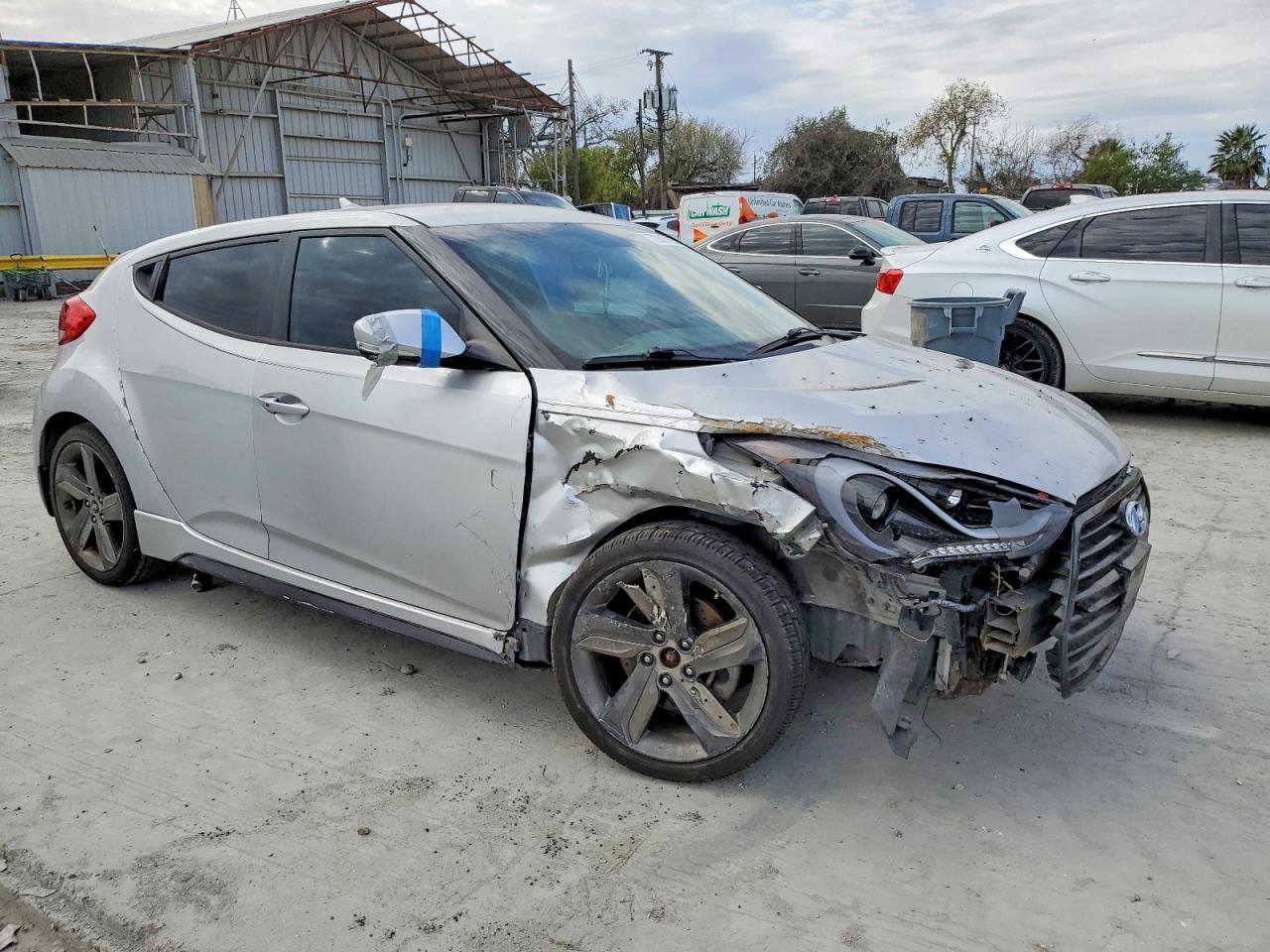 2015 Hyundai Veloster Turbo - zdjęcie 4