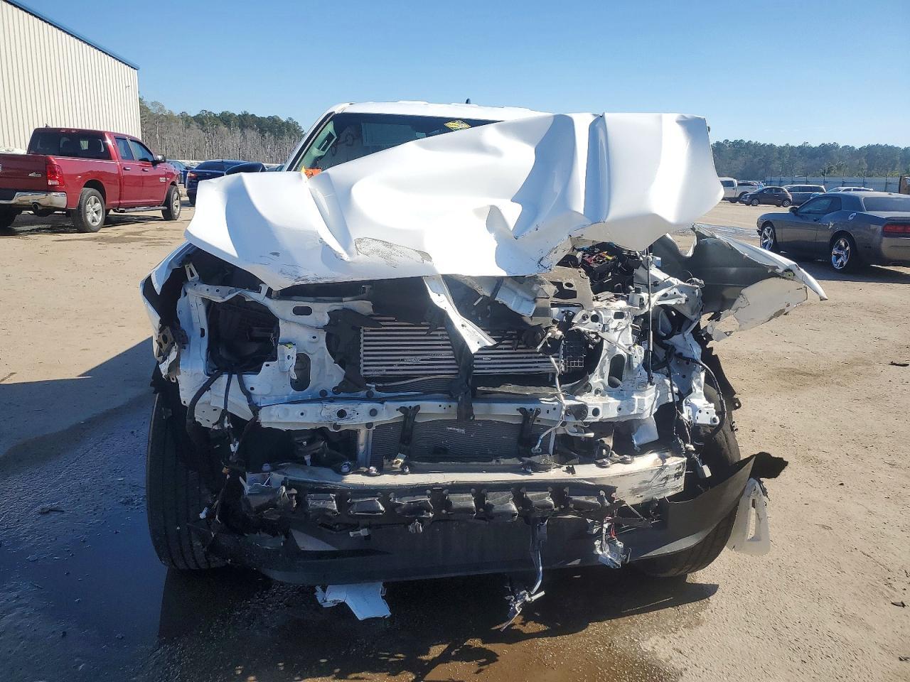 2024 Toyota Tacoma Sr - zdjęcie 5