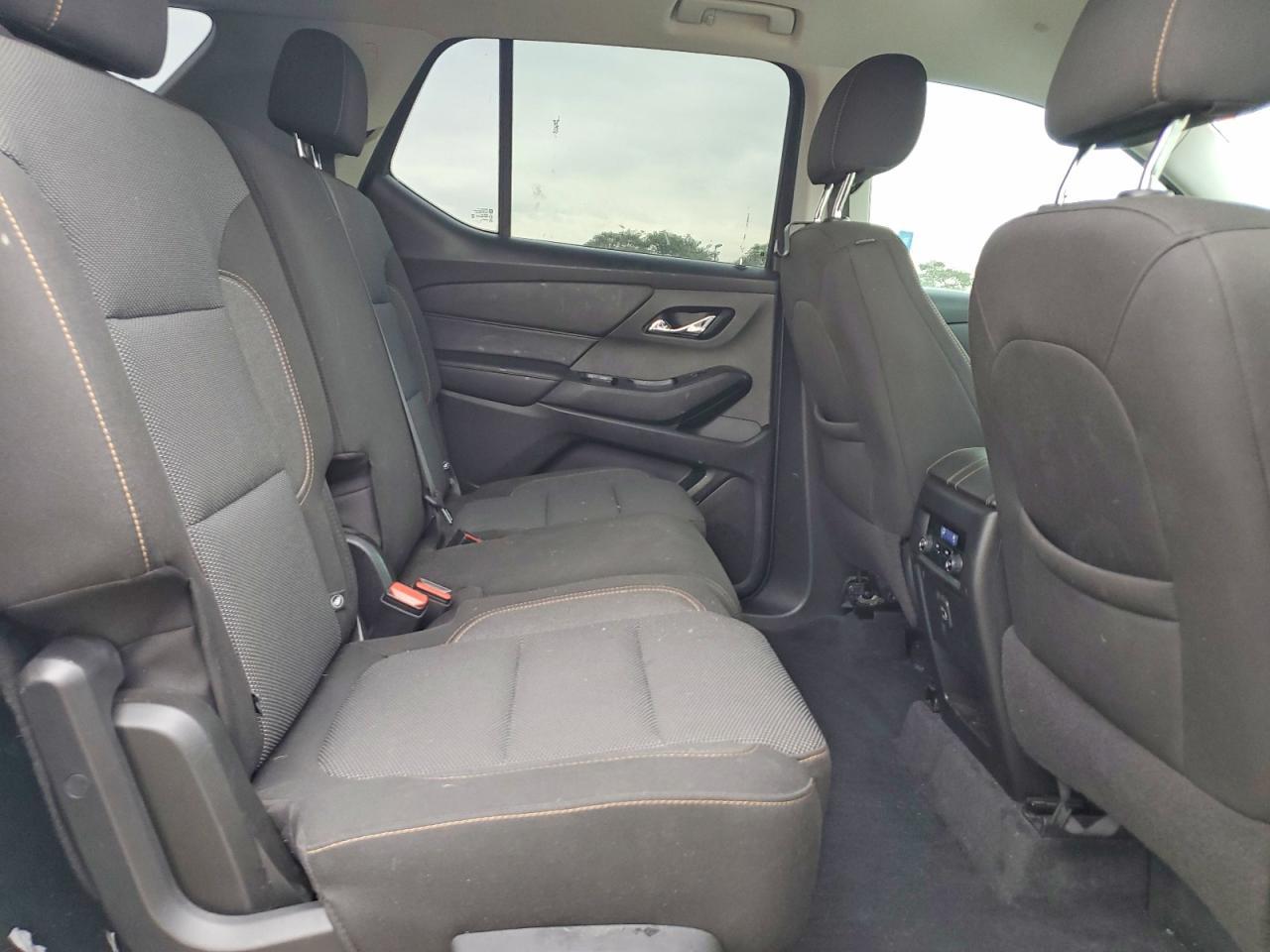 2020 Chevrolet Traverse Ls - zdjęcie 11