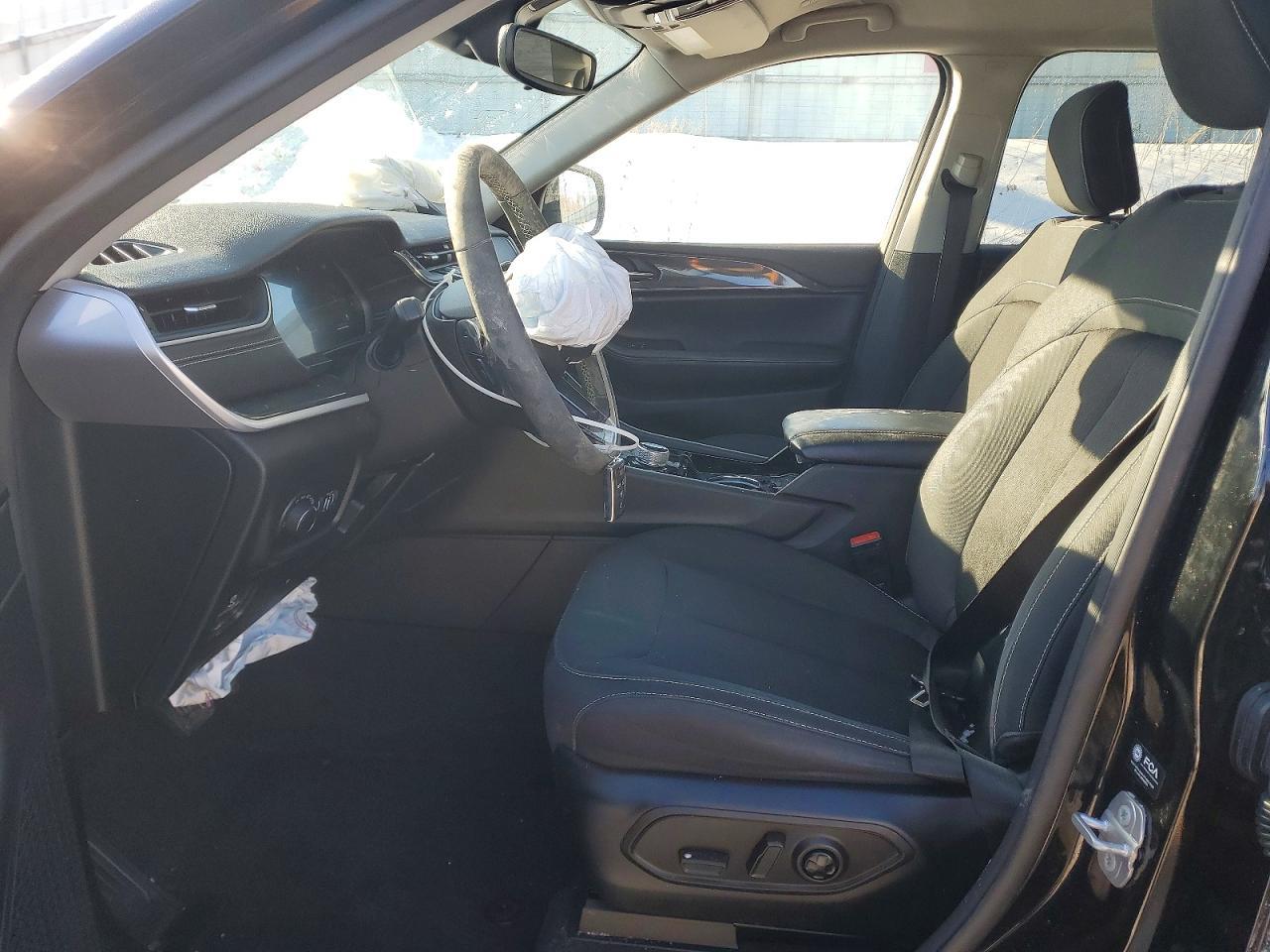 2023 Jeep Grand Cherokee Laredo - zdjęcie 7