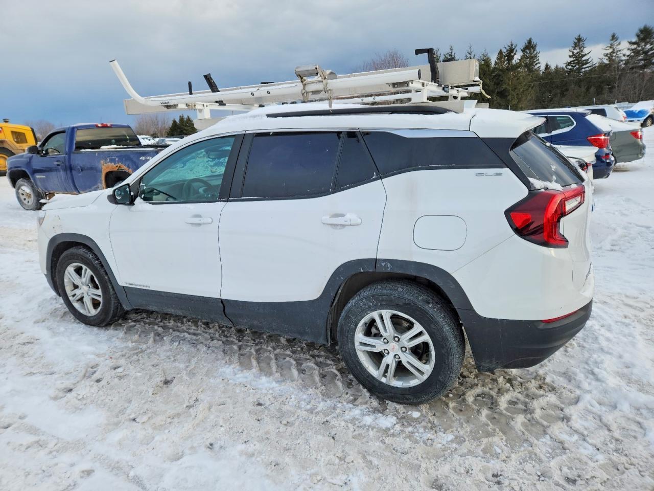 2022 GMC Terrain Sle - zdjęcie 2