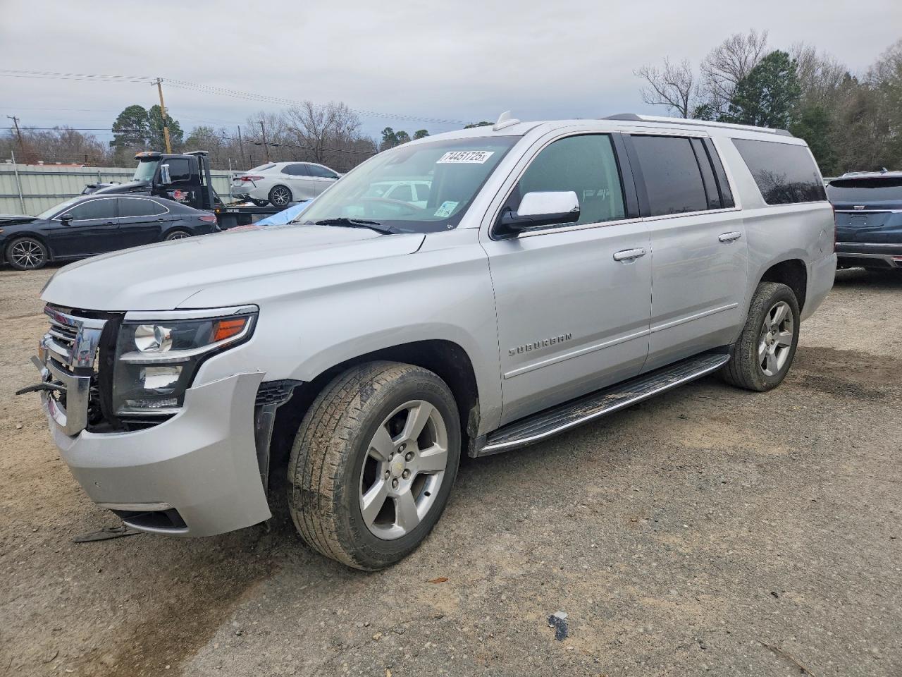 2018 Chevrolet Suburban C1500 Premier - zdjęcie główne