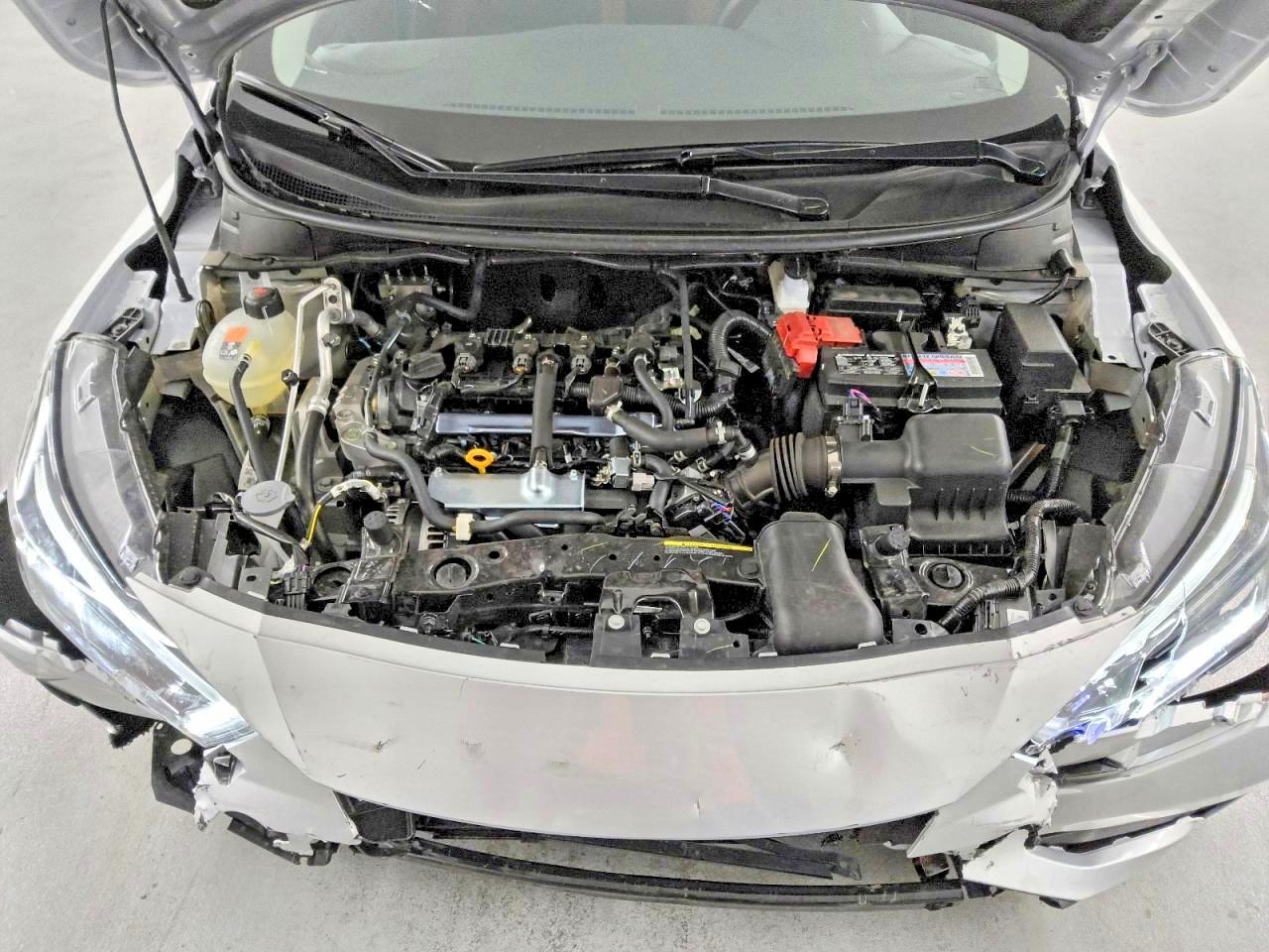 2025 Nissan Versa Sr - zdjęcie 11