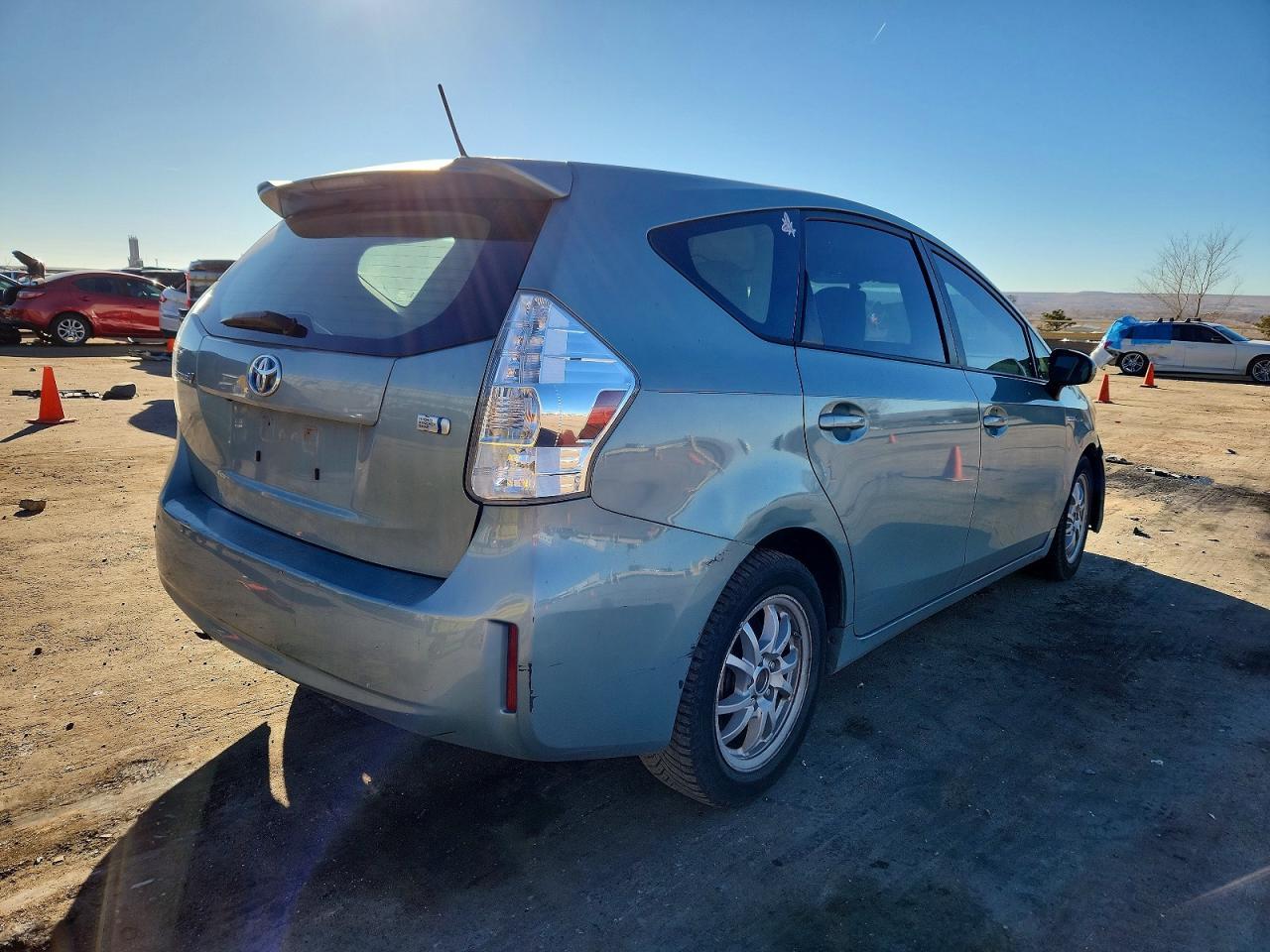 2013 Toyota Prius V - zdjęcie 3