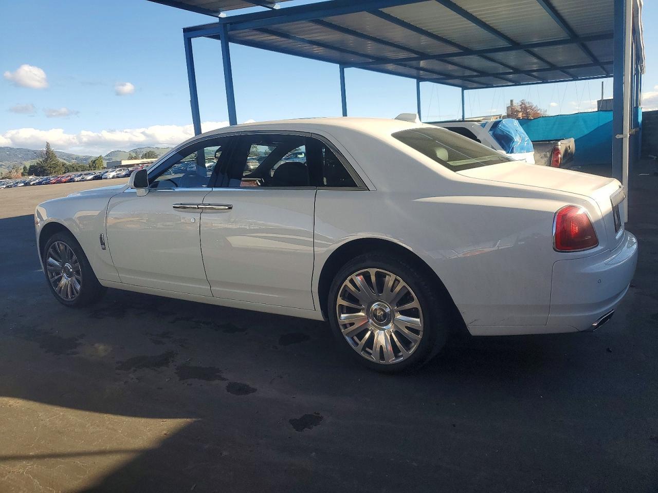 2020 Rolls-Royce Ghost Base - zdjęcie 2