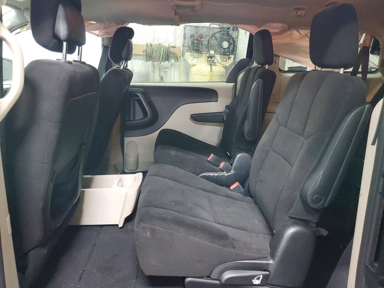 2014 Dodge Grand Caravan Sxt - zdjęcie 21