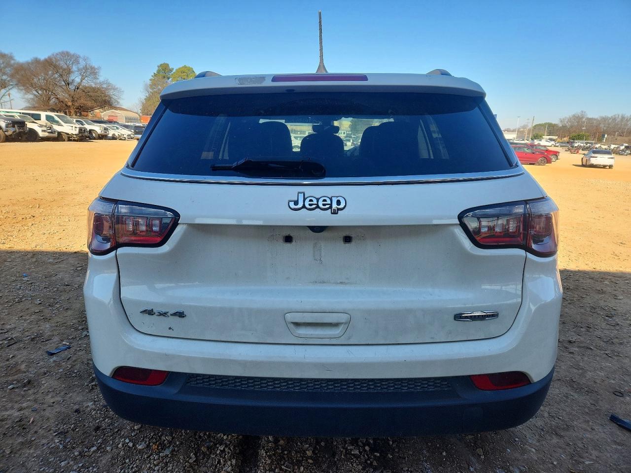 2020 Jeep Compass Latitude - zdjęcie 6