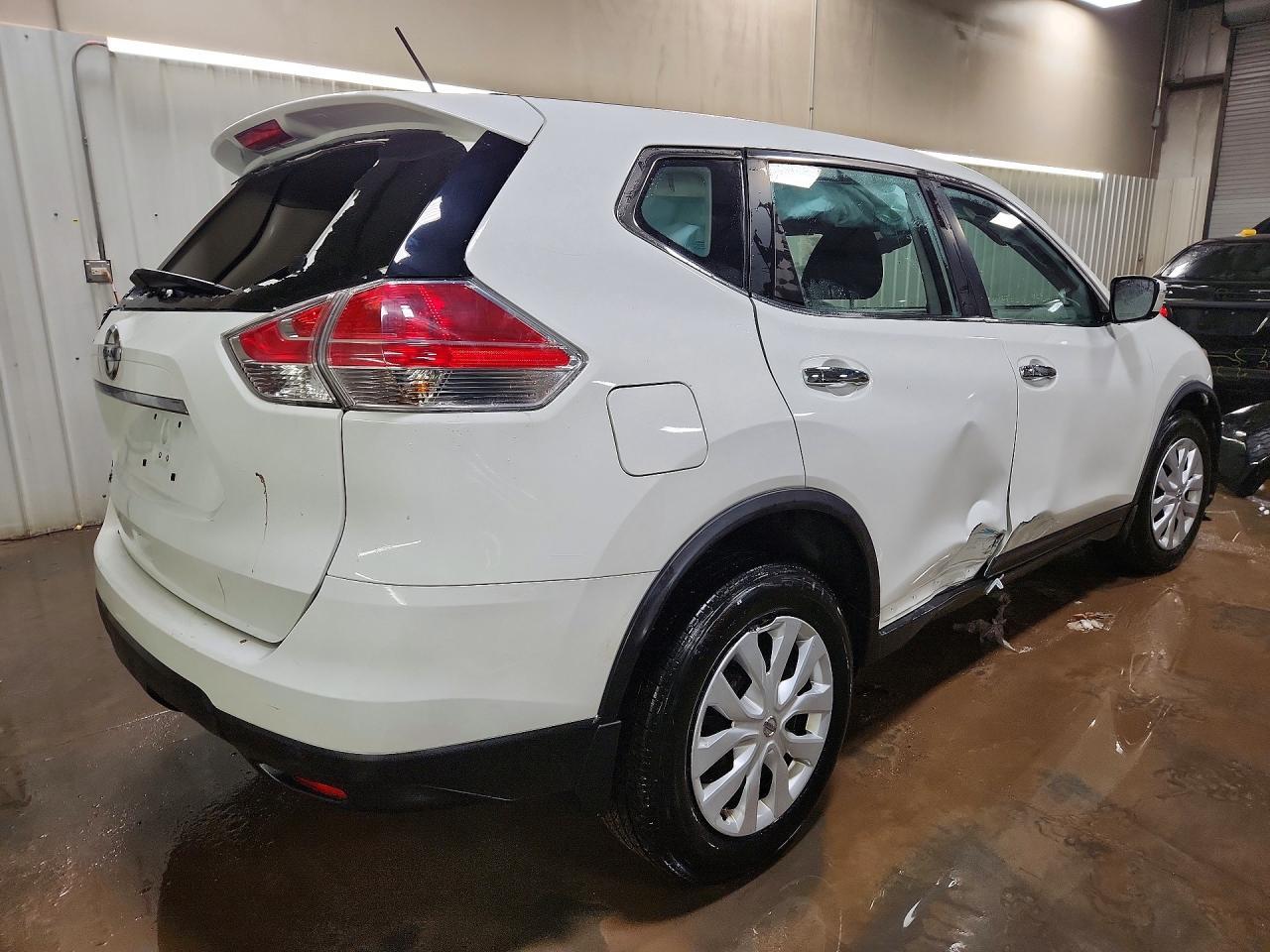 2015 Nissan Rogue S - zdjęcie 3