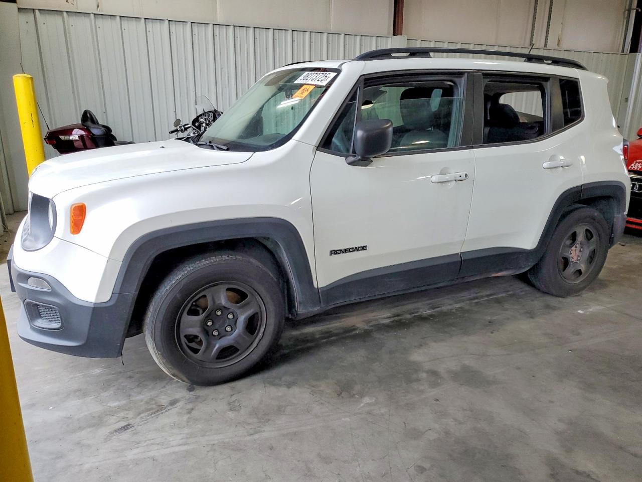 2016 Jeep Renegade Sport - zdjęcie główne