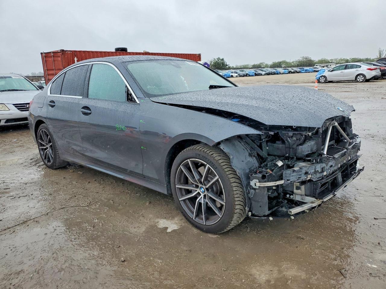 2019 BMW 330Xi - zdjęcie 4