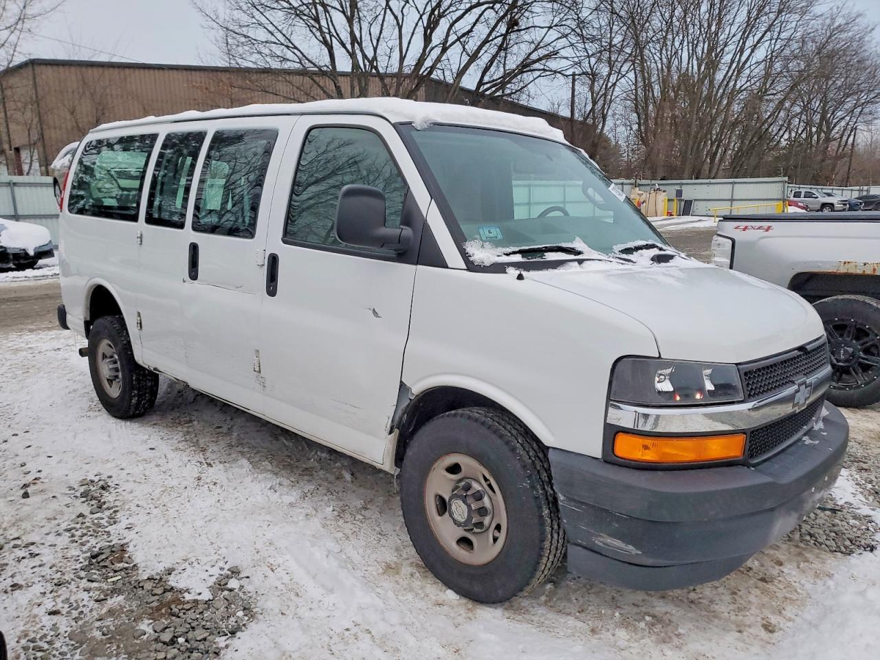2018 Chevrolet Express 2500 Delivery Van - zdjęcie 4
