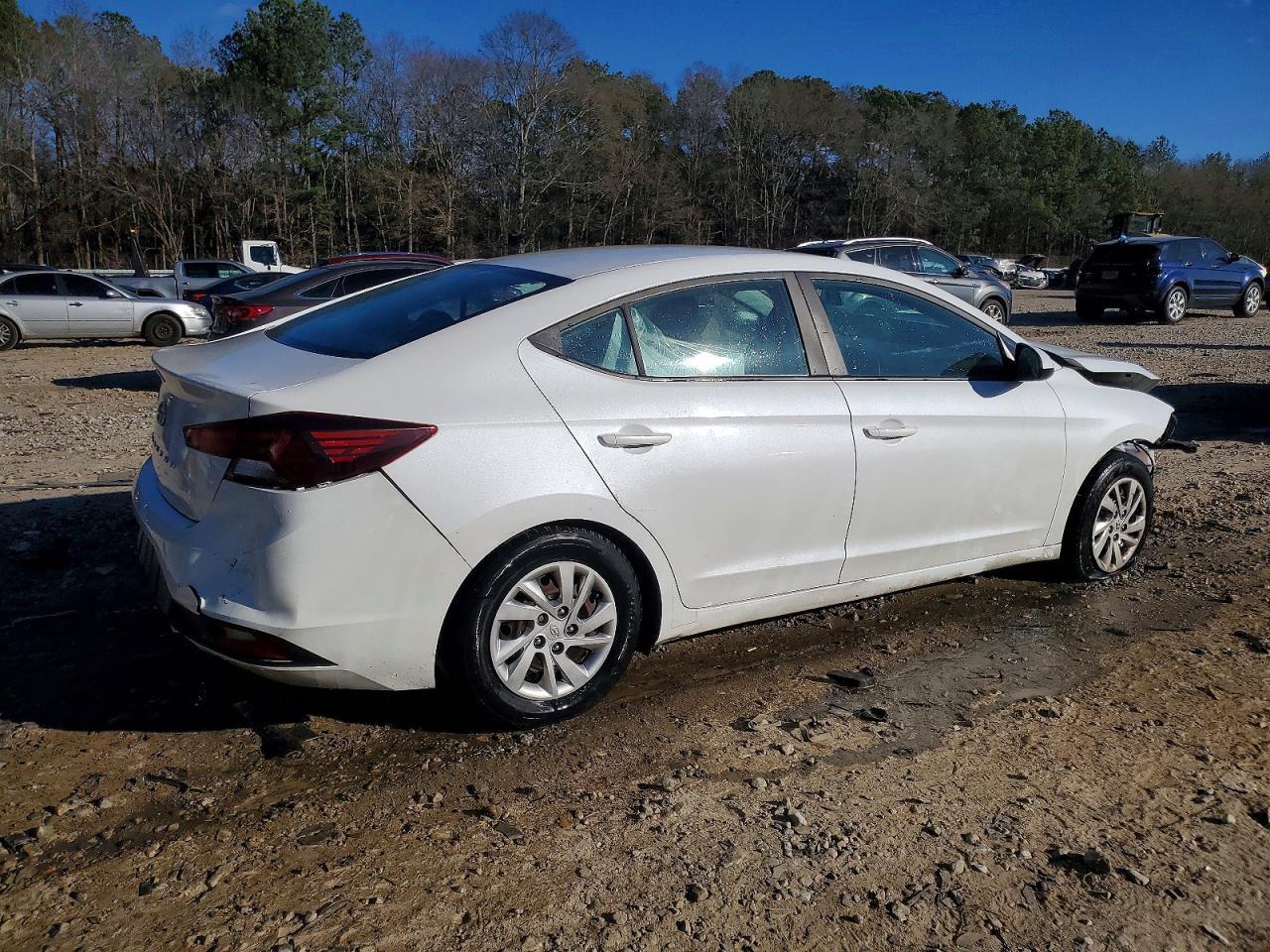 2020 Hyundai Elantra Se - zdjęcie 3